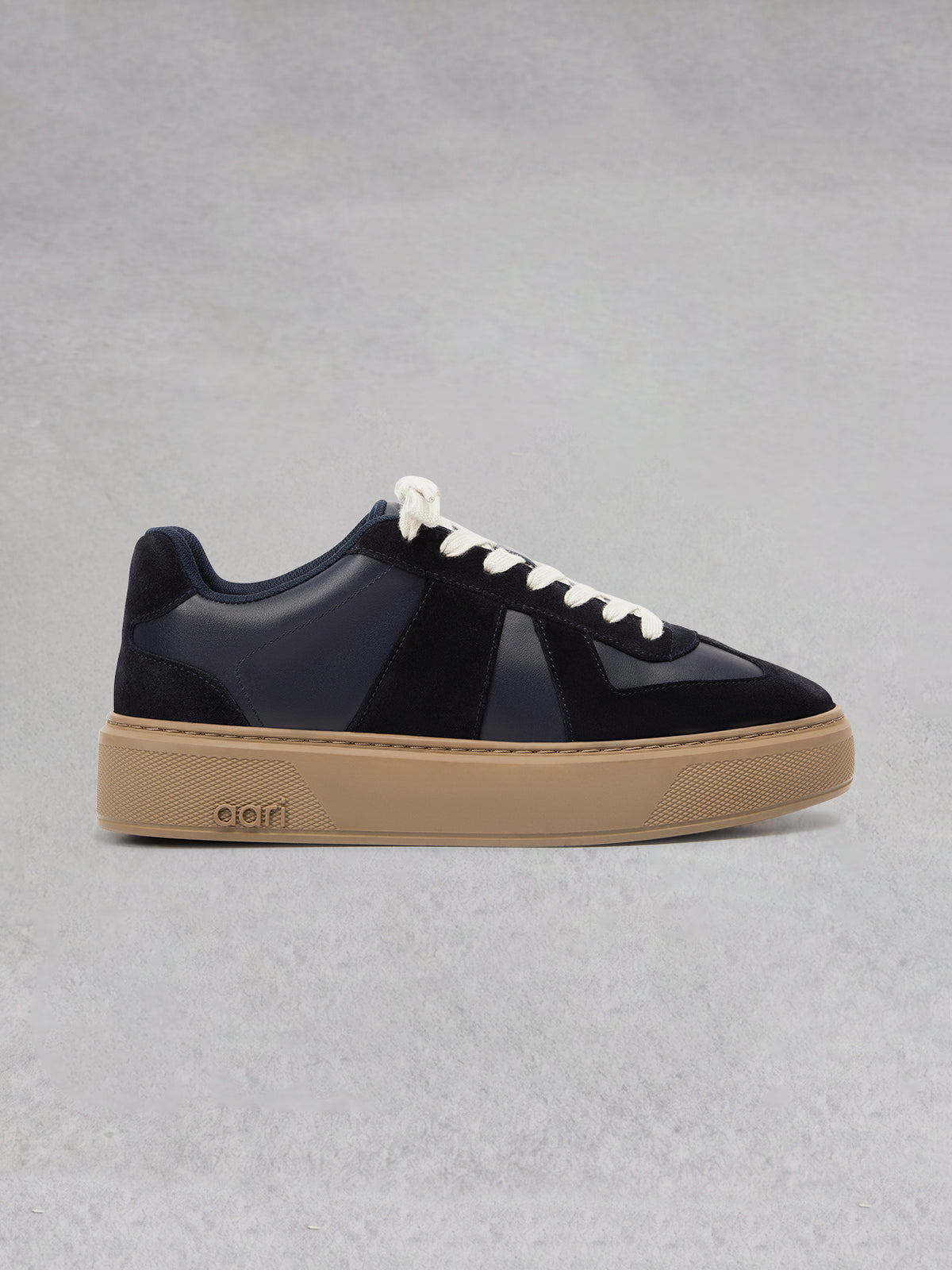 Narrone Court - Midnight/Gum