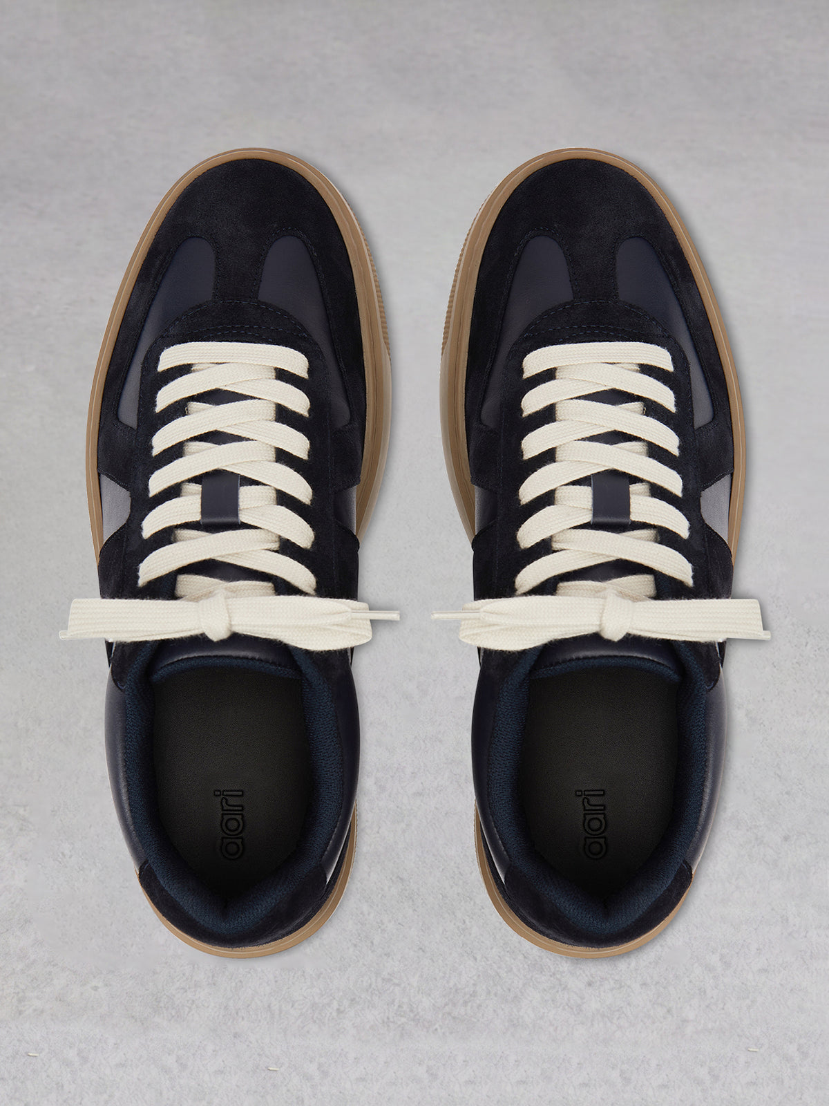Narrone Court - Midnight/Gum