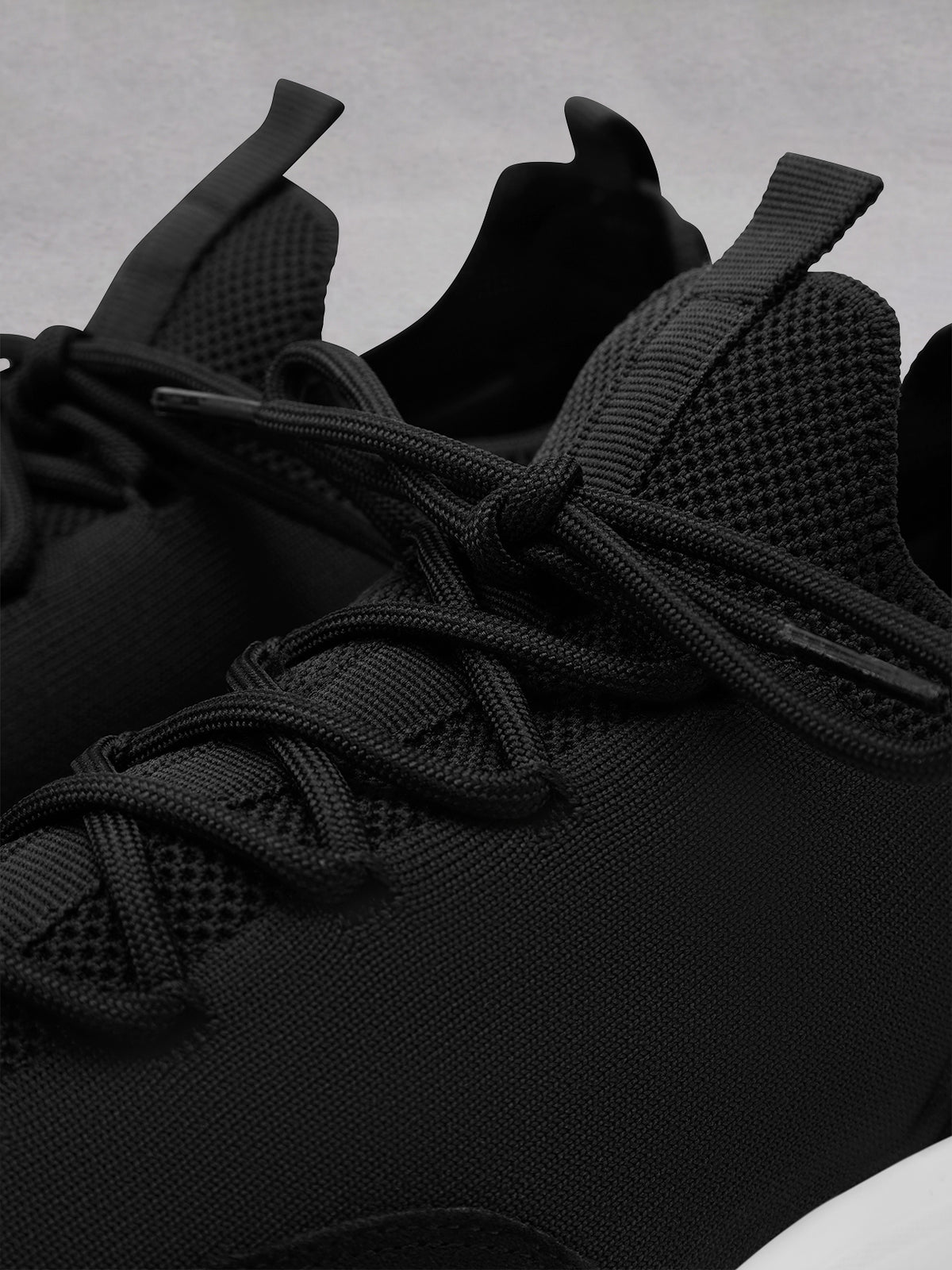 KNIT-1 RACER - BLACK/ WHITE