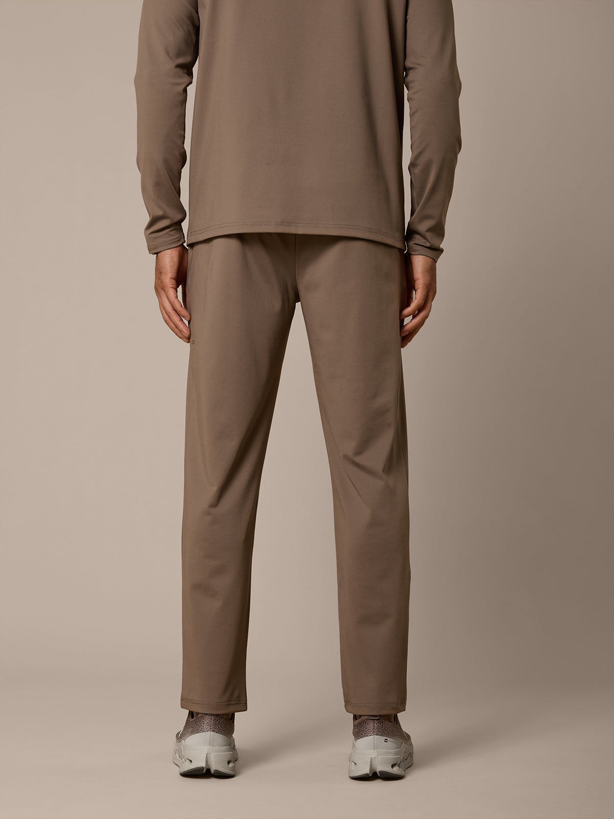 AERO LIGHTWEIGHT PANT - MOCHA