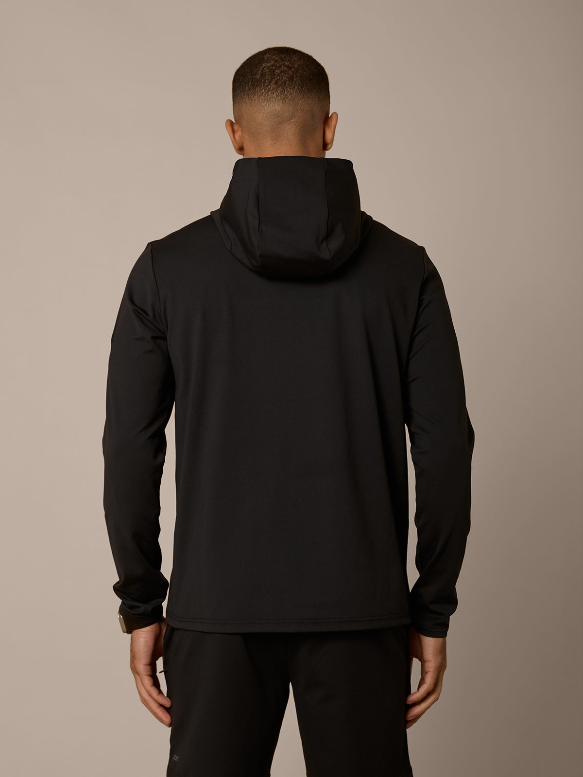 AERO LIGHTWEIGHT HOOD - BLACK