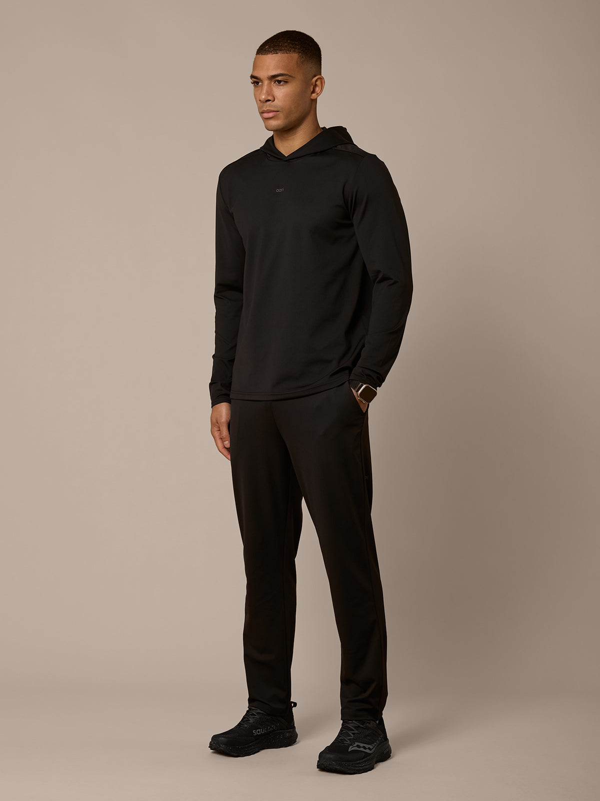 AERO LIGHTWEIGHT HOODED TRACKSUIT - BLACK