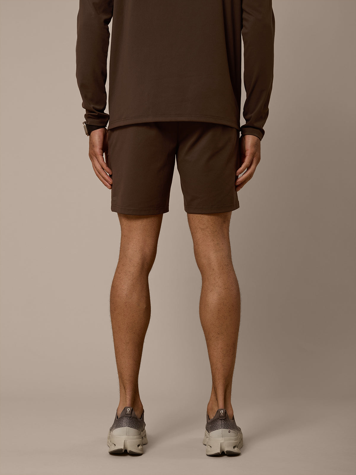 AERO LIGHTWEIGHT SHORT - DARK CHOCOLATE
