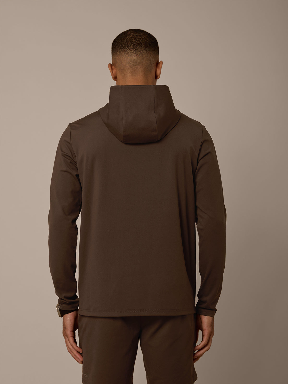 AERO LIGHTWEIGHT HOOD - DARK CHOCOLATE