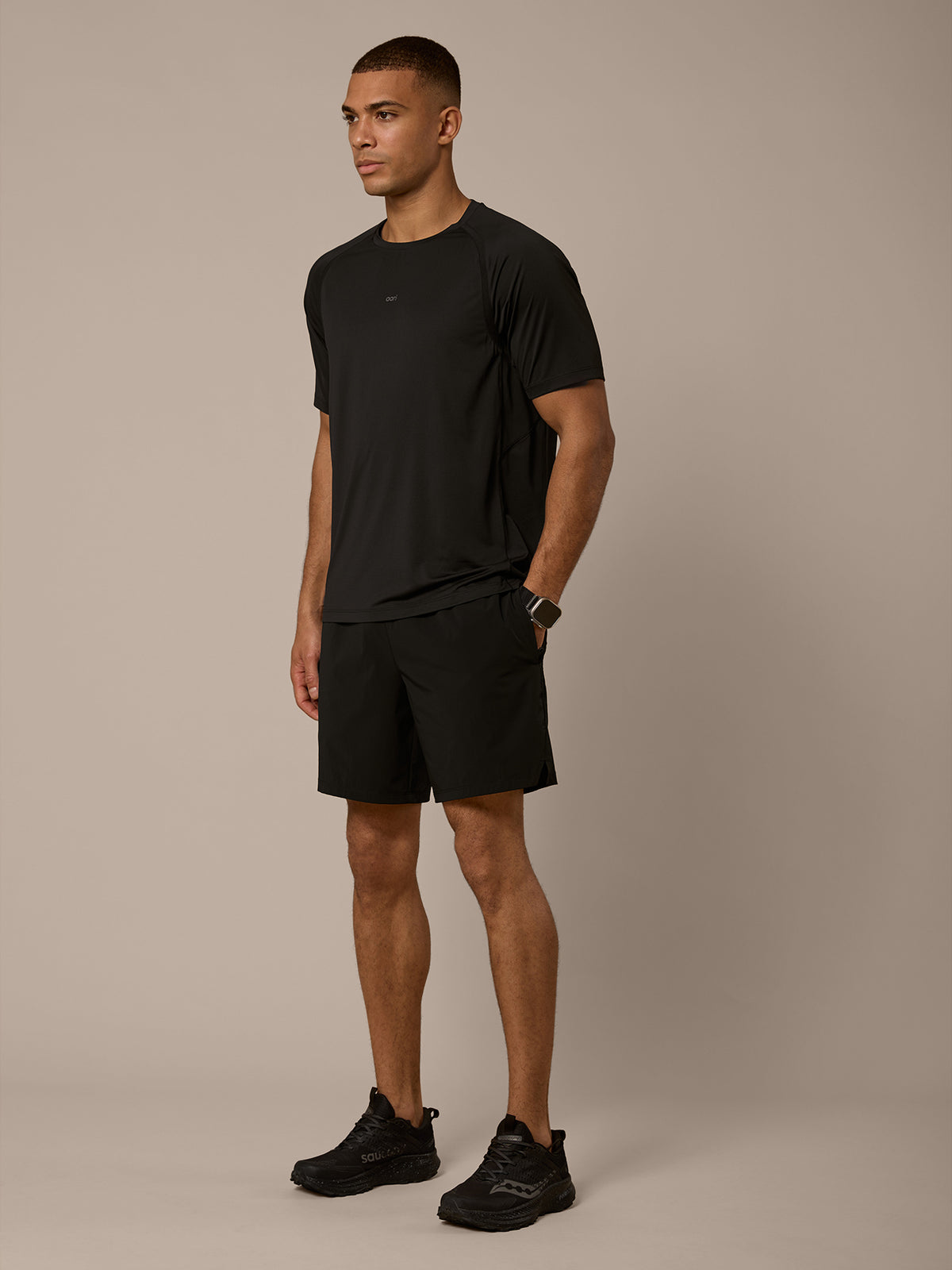 STRATA CORE T-SHIRT - BLACK