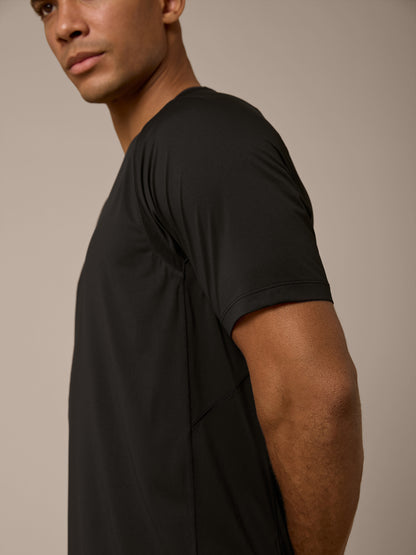 STRATA CORE T-SHIRT - BLACK