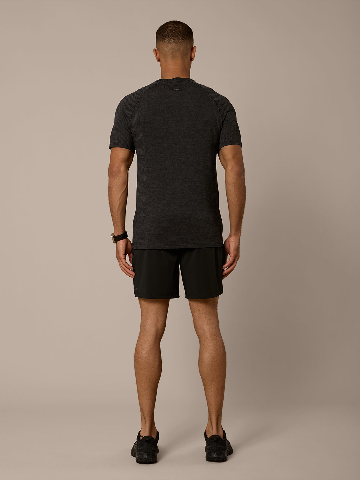 VEIL SEAMLESS TEE - BLACK/SLATE HEATHER