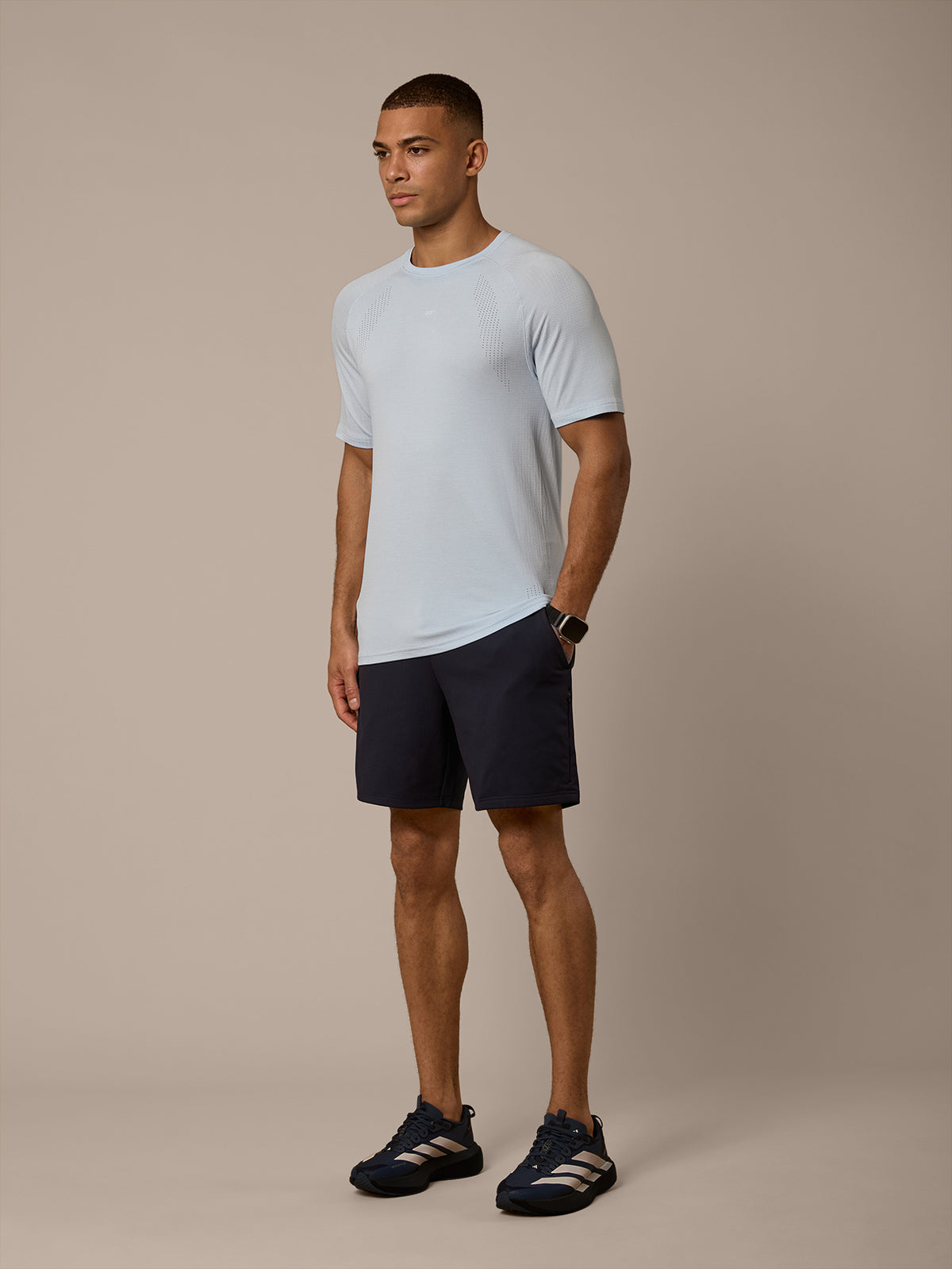 VEIL SEAMLESS TEE - WINTER BREEZE/WHITE