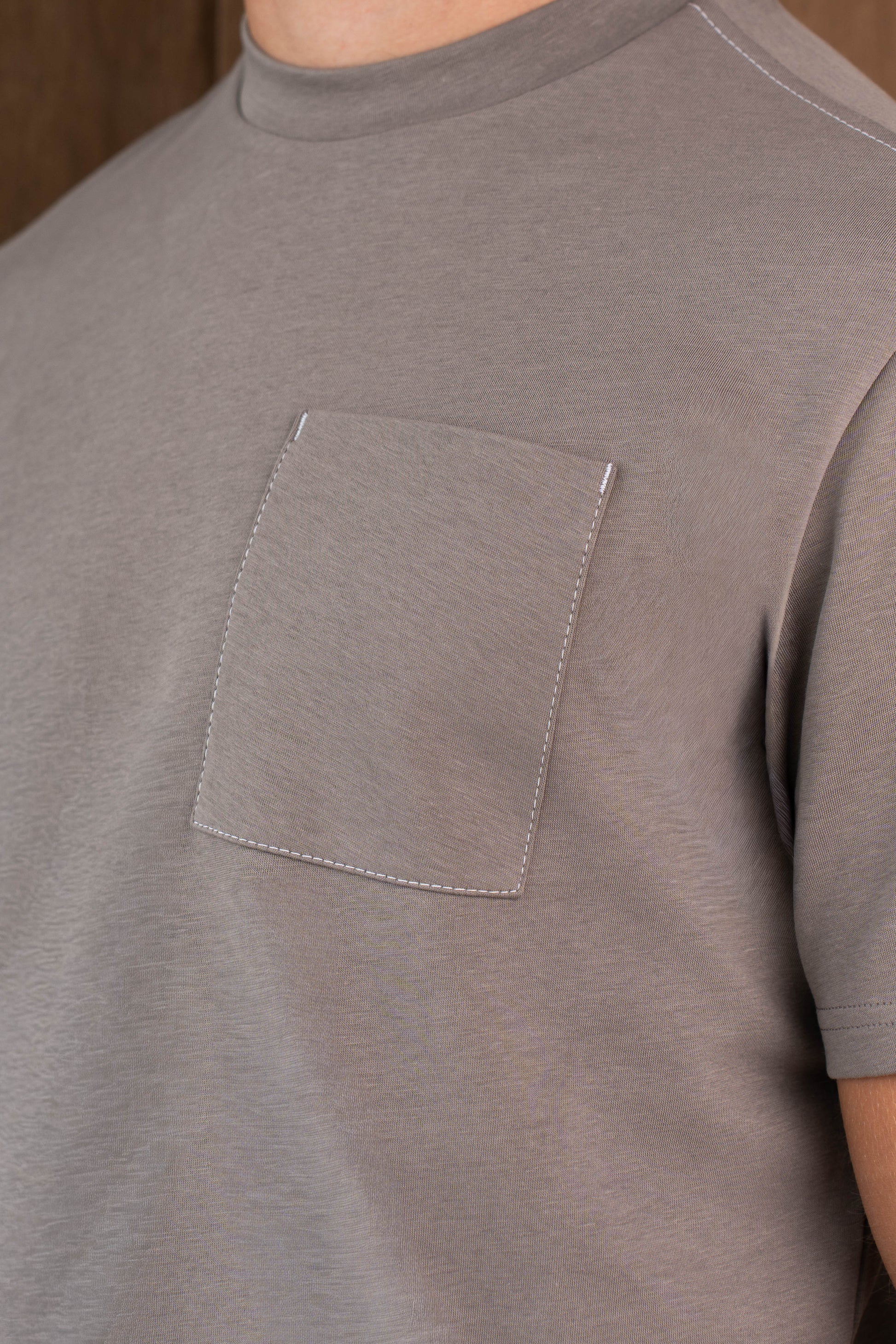AYON POCKET T-SHIRT  - MOCHA