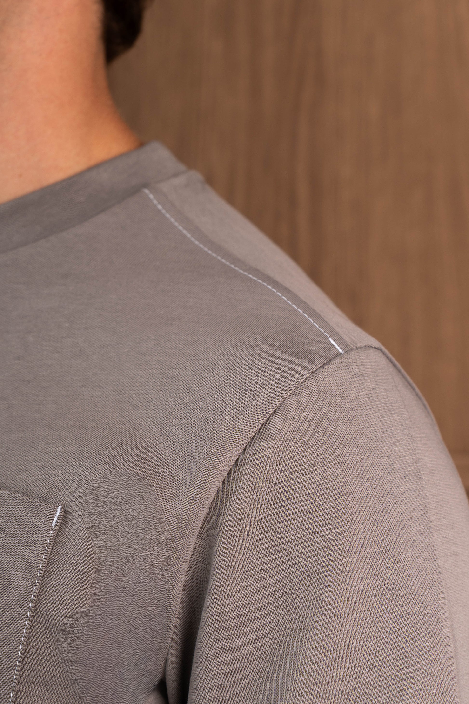 AYON POCKET T-SHIRT  - MOCHA